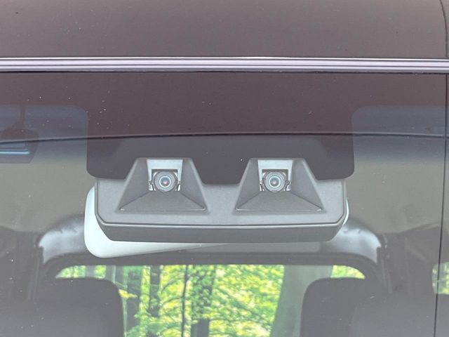 �y�X�}�[�g�A�V�X�g�z���s���ɑO���̎ԗ�����F�����A�Փ˂������Ȏ��͌x��ƃu���[�L�ŏՓˉ���Ɣ�Q�y�����A�V�X�g�B�����S�Ƀh���C�u�����y���݂��������܂��B