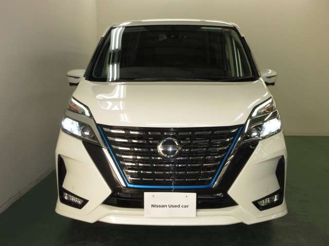 セレナ1.2 e-POWER ハイウェイスターV