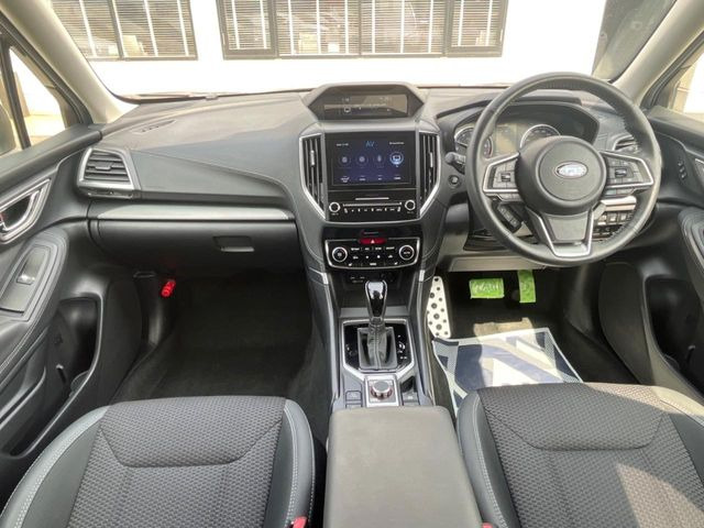 フォレスター2.0 アドバンス 4WD