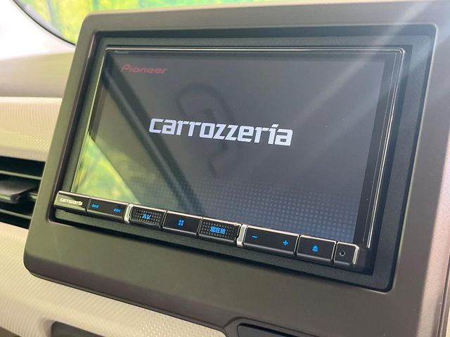 【ナビゲーション】目的地までしっかり案内してくれる使いやすいナビ。Bluetooth接続すればお持ちのスマホやMP3プレイヤーの音楽を再生可能!毎日の運転がさらに楽しくなります!!