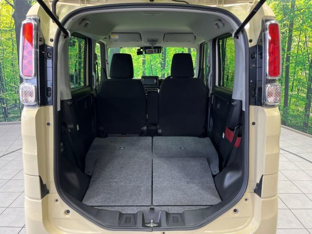 ���i�̂���������ʋ΁A���}���ɏ\���ȉ׎��X�y�[�X���m�ۂ��Ă���܂��B�Z�J���h�V�[�g��|���ƁA�傫�ȉו��̐ύڂ��\�ł���