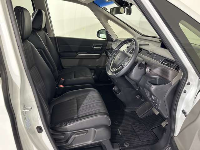 フリード1.5 G ホンダセンシング 4WD