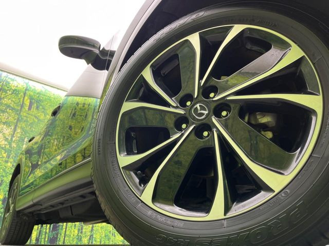 �y����19�C���`�A���~�z�C�[���z�O�ςɃ}�b�`���������A���~�z�C�[���𑕒����Ă���܂��B�e��ЊO�A���~�z�C�[����A�X�^�b�h���X�^�C�����戵�����Ă���܂��B���񂲑��k����������