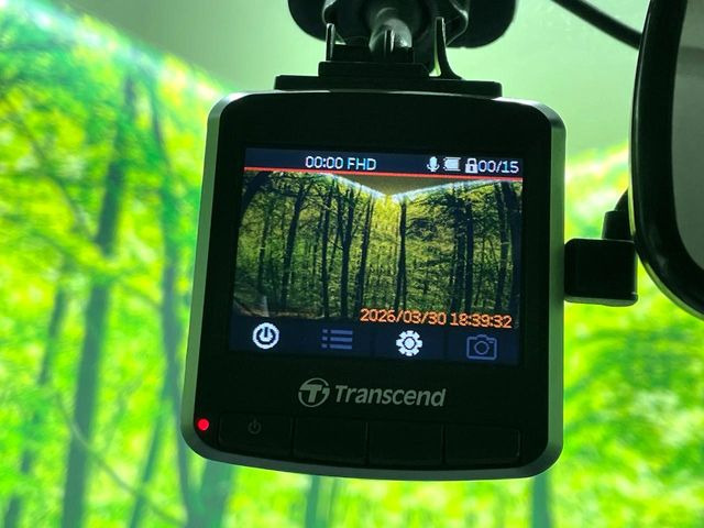 �y�h���C�u���R�[�_�[�z�h���C�u���R�[�_�[����!���s���͂������A������^�]�⎖�̂ɑ��������ہA�f���ŋL�^���A����̃��X�N�ɔ����܂��B���L�^�pSD�J�[�h�͂��q�l�����g�ł��������������K�v������܂��B