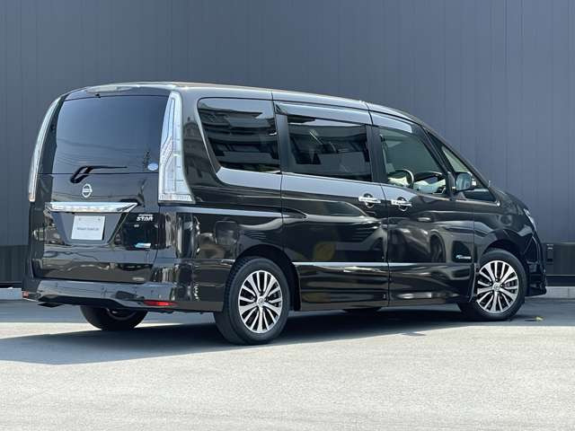 セレナ2.0 ハイウェイスター Vセレクション+Safety S-HYBRID アドバンスドSafetyパッケージ