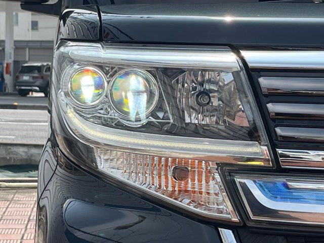 �yLED�w�b�h���C�g�z���V����ԑ��s�����ǍD�Ȏ��E���m�ۂ����S���ĉ^�]�ł��鍂�P�xLED�w�b�h���C�g�𑕔�!�_�����x�������A����d�͂��}�����Ă��܂��B