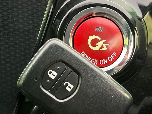 �y�X�}�[�g�L�[�z�J�o����|�P�b�g�ɓ��ꂽ�܂܂ł��h�A�̎{���E�������\�ȃX�}�[�g�L�[�𑕔��B�G���W���̃I���E�I�t�����J�M�����o���K�v����������Ƃ��Ă��֗��ł���