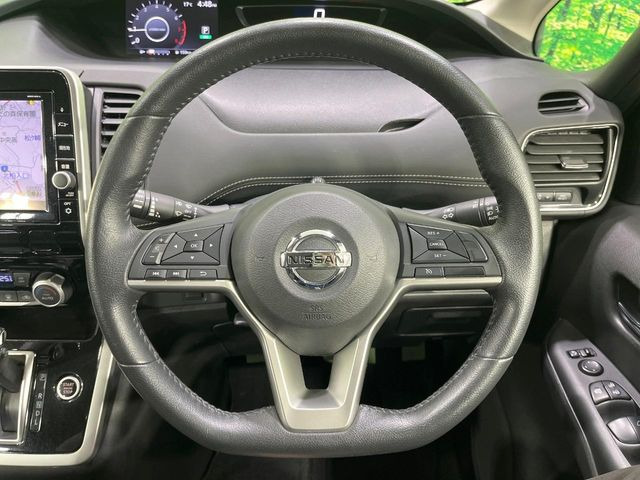 �y�����v�����X�e�A�����O�z�㎿�Ȋv���g�p���邱�ƂŁA��ɂ����������݂ƂĂ��^�]���₷���n���h���ł���