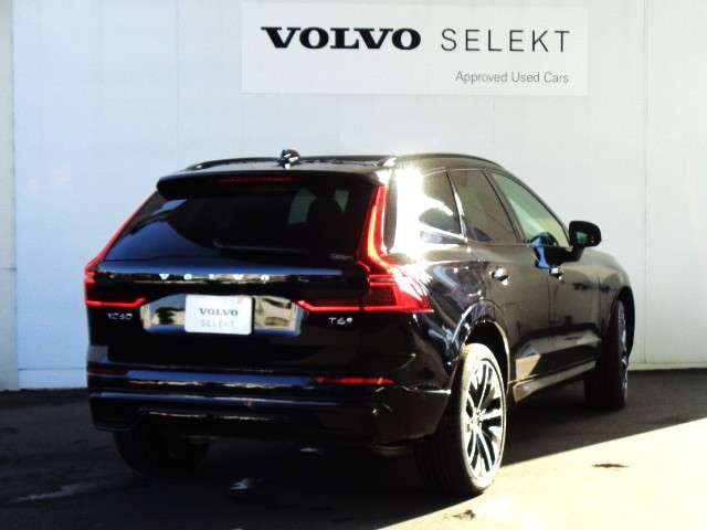 XC60ウルトラ T6 AWD プラグイン ハイブリッド 4WD