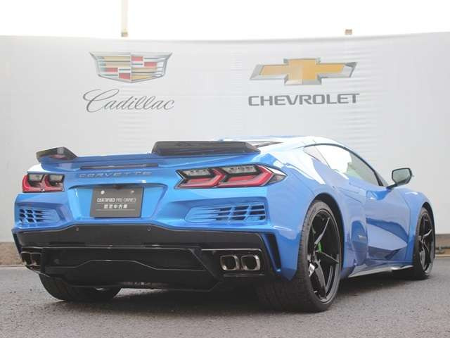 コルベットE-Ray 3LZ 4WD