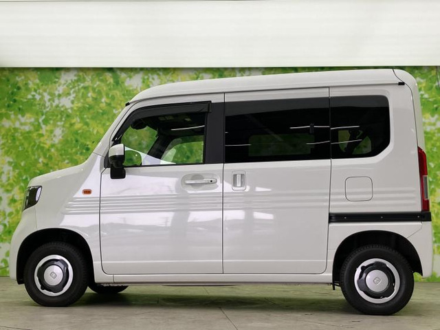 N-VAN+スタイル ファン ターボ  4WD