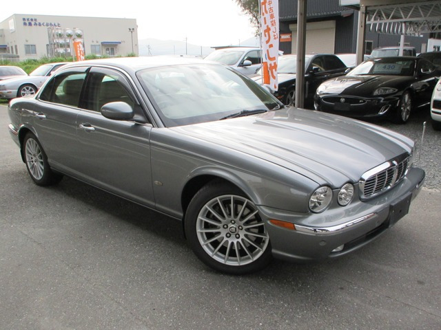 XJ(ジャガー) XJ 3.0 エグゼクティブ 中古車画像