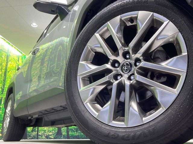 �y����18�C���`�A���~�z�C�[���z�O�ςɃ}�b�`���������A���~�z�C�[���𑕒����Ă���܂��B�e��ЊO�A���~�z�C�[����A�X�^�b�h���X�^�C�����戵�����Ă���܂��B���񂲑��k����������