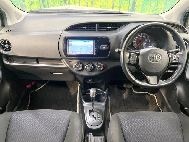 ヴィッツ1.3 F LEDエディション