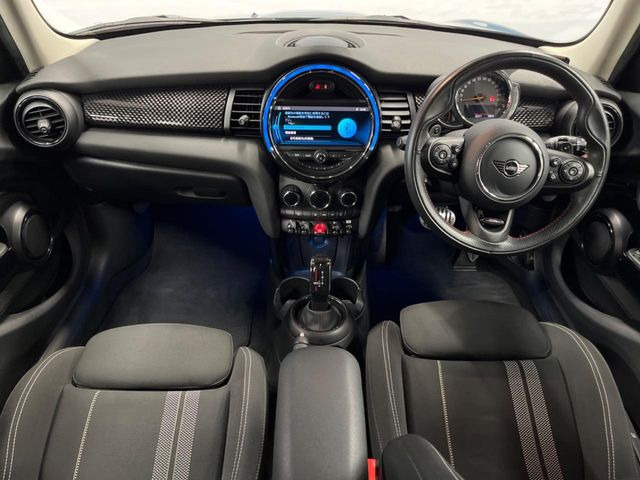 �A���ԃO���[�v���݌ɐ���2,000��!�S���̌n��X���烁�[�J�[�E�Ԏ��킸���Љ�o����̂ŁA���Ȃ��Ƀs�b�^���̂��Ԃ�������͂��ł���܂��͂��₢���킹��������