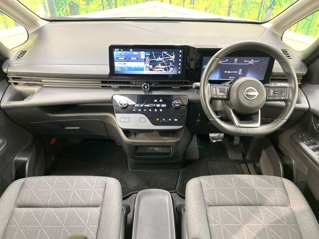 セレナ1.4 e-POWER XV