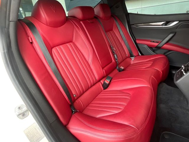 ���㕔���Ȃ��C�ɂȂ�悤�ȃL�Y�E�����ւ��蓙�A�傫�ȃ_���[�W�͂Ȃ��A�ǍD�ȏ�Ԃł��B