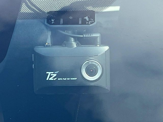 �y�h���C�u���R�[�_�[�z���S�E���S�ȃJ�[���C�t�ɕK�{�̃h���C�u���R�[�_�[�𑕔�!���s���͂������A������^�]�⎖�̂ɑ��������ۂ̏󋵂��f���ŋL�^���A����̃��X�N�ɔ����܂��B