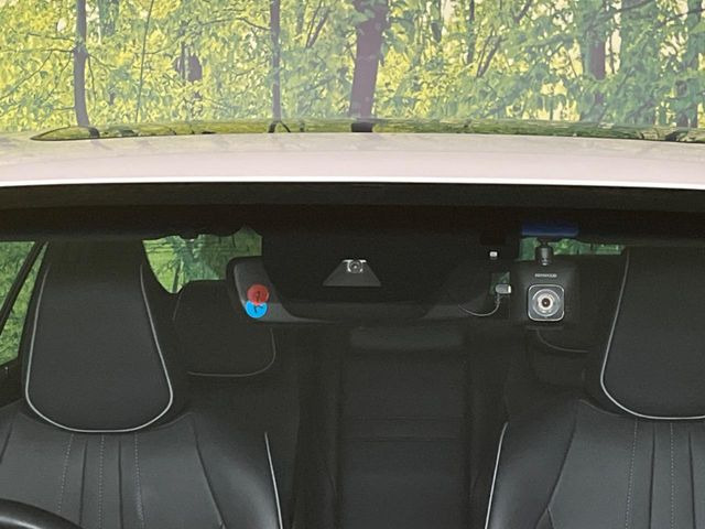 �y�v���N���b�V���Z�[�t�e�B�z�O���̎ԗ��������m���A�Փ˂������Ȏ��͌x��Œ��ӂ𑣂��A�u���[�L�𓥂ޗ͂��T�|�[�g�B�u���[�L�𓥂߂Ȃ������ꍇ�͏Փ˔�Q�y���u���[�L���쓮�A�Փˉ�����T�|�[�g���܂��B