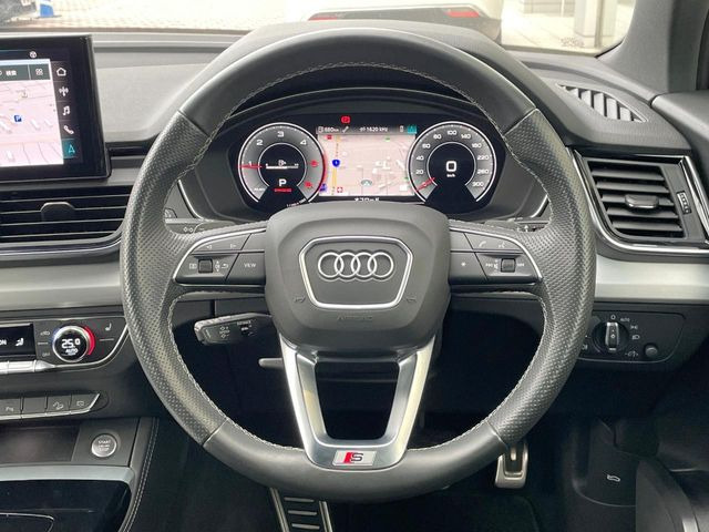 ���}���`�t�@���N�V�����X�e�A�����O:�n���h���̍��E�̃{�^���ŃI�[�f�B�I�̑I���≹�ʂ̒��߂��\�ł��B�n���h�����������������ł���̂ň��S�ł��ˁ�