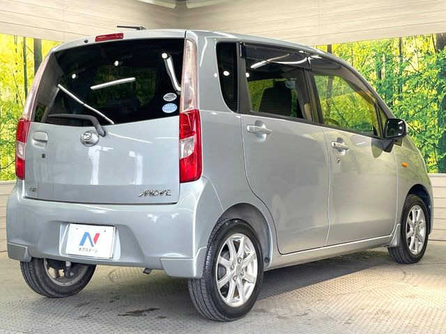 ��D�]�𒸂��Ă���܂��{�f�B�̒e�X�v���b�V���R�[�g���D�]��t���B�ʏ�̃K���X�R�[�g�ƈقȂ�A�ϋv�N��6�N�̖��@���K���X�R�[�e�B���O���A�{�f�B���L���C�ȏ�Ԃɕۂ��Ă���܂��B