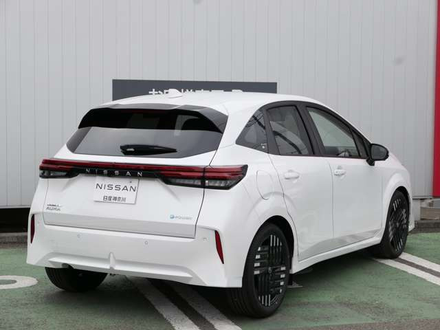 ノートオーラ1.2 G レザーエディション