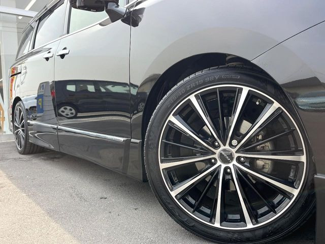 �y19�C���`�A���~�z�C�[���z�O�ςɃ}�b�`�����A���~�z�C�[���𑕒����Ă���܂��B�e��A���~�z�C�[����A�X�^�b�h���X�^�C�����戵�����Ă���܂��B���񂲑��k����������