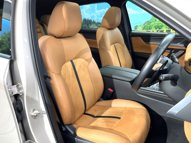 �y�n�[�t���U�[�V�[�g�z�������ƍ���S�n�𗼗������l�C�̃V�[�g���w�ʁE���ʂ̃t�@�u���b�N�f�ނ́A�ʋC���̗ǂ��⊊��ɂ����ɗD��Ă��܂��B�C���╞���ɍ��E���ꂸ���K�ɂ���肢�������܂��B