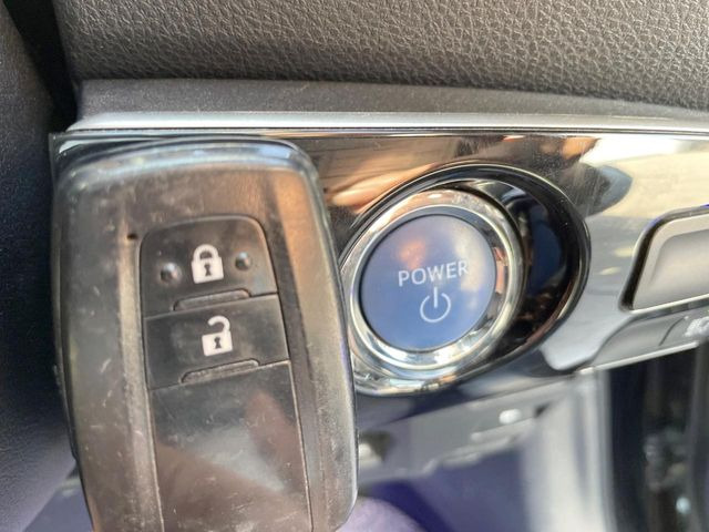 �y�X�}�[�g�L�[�z�J�o����|�P�b�g�ɓ��ꂽ�܂܂ł��h�A�̎{���E�������\�ȃX�}�[�g�L�[�𑕔��B�G���W���̃I���E�I�t�����J�M�����o���K�v����������Ƃ��Ă��֗��ł�