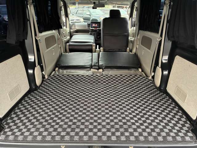 お電話・メールにてご質問・ご相談などお気軽にしてください^^もちろんご来店していただき、直接お車をご覧になってください。試乗もご対応させていただきますので、スタッフ一同お待ちしております。