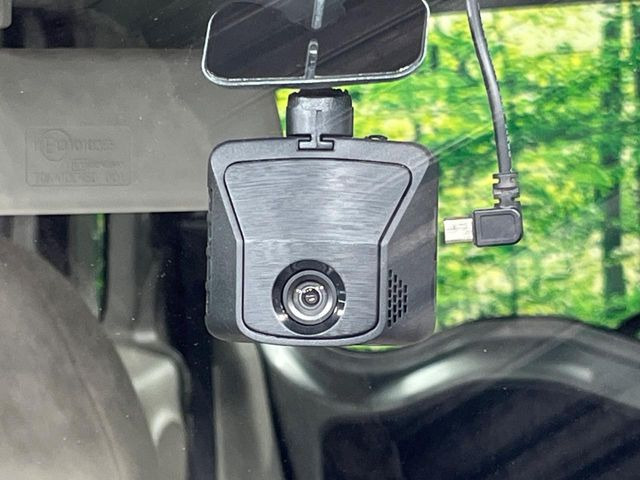 �y�h���C�u���R�[�_�[�z�h���C�u���R�[�_�[����!���s���͂������A������^�]�⎖�̂ɑ��������ہA�f���ŋL�^���A����̃��X�N�ɔ����܂��B���L�^�pSD�J�[�h�͂��q�l�����g�ł��������������K�v������܂��B