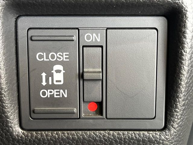 �y�p���[�X���C�h�h�A�z�X�}�[�g�L�[��^�]�Ȃ̃X�C�b�`�ŃX���C�h�h�A�̊J���\���d��������͂����ăh�A���J����K�v�������A���������q�l�ł��A�d���ו��������Ă��鎞�����N�ɊJ���߂ł��܂���