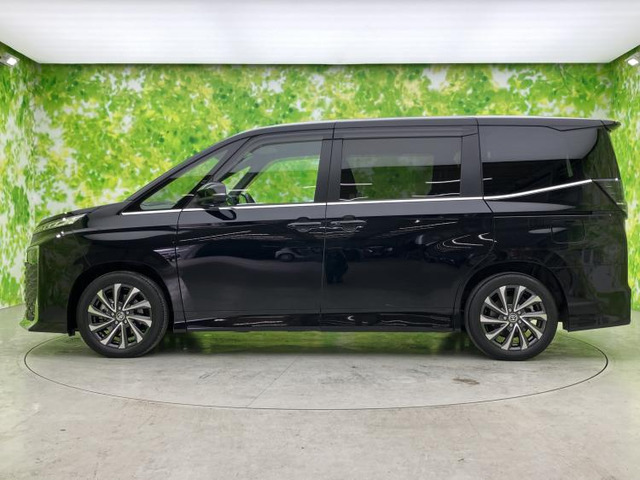 ヴォクシー1.8 ハイブリッド S-Z