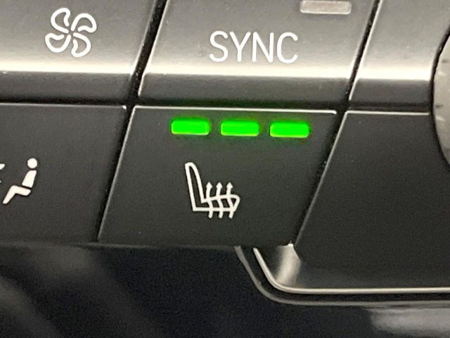 ���t�����g�V�[�g�q�[�e�B���O:�^�]�ȁE����ȋ��ɎO�i�K�Œ��߂��\�ȃV�[�g�q�[�^�[�𑕔����Ă���܂��B�G�߂��킸���K�ɂ��g�p���������܂��B