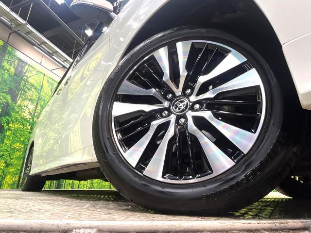 �y����18�C���`�A���~�z�C�[���z�O�ςɃ}�b�`���������A���~�z�C�[���𑕒����Ă���܂��B�e��ЊO�A���~�z�C�[����A�X�^�b�h���X�^�C�����戵�����Ă���܂��B���񂲑��k����������