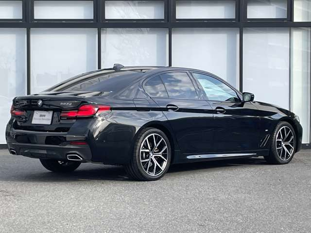 5シリーズセダン523d xドライブ Mスポーツ 4WD