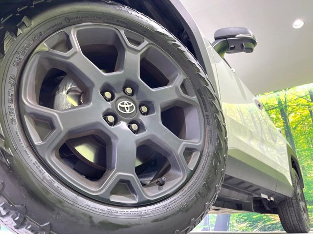 �y����18�C���`�A���~�z�C�[���z�O�ςɃ}�b�`���������A���~�z�C�[���𑕒����Ă���܂��B�e��ЊO�A���~�z�C�[����A�X�^�b�h���X�^�C�����戵�����Ă���܂��B���񂲑��k����������