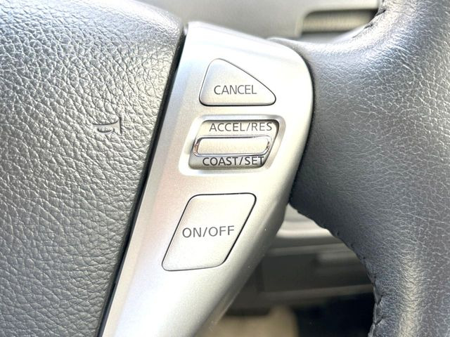 �y�N���[�Y�R���g���[���z�������H�����N���N���s�B�A�N�Z���𗣂��Ă���葬�x�ő��s���ł��A�������^�]���̕��S���y��!�����E�������ȒP�ȃX�C�b�`����Œ����ł��܂��B