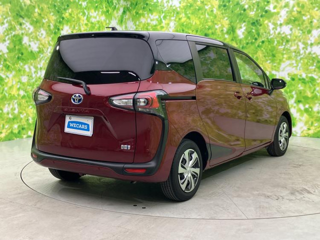 シエンタハイブリッド 1.5 ファンベース G クエロ