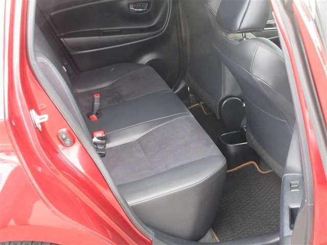 ヴィッツ1.3 F アミー