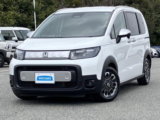 フリード1.5 ハイブリッド クロスター