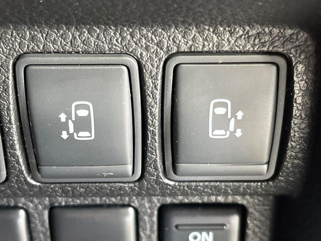 �y�����p���[�X���C�h�h�A�z�X�}�[�g�L�[��^�]�Ȃ̃X�C�b�`�Ō�ȗ����X���C�h�h�A�̊J���\���d��������͂����ăh�A���J����K�v�������A�����Ȃ��q�l�ł��ȒP�ɊJ���߂ł����K�ł���