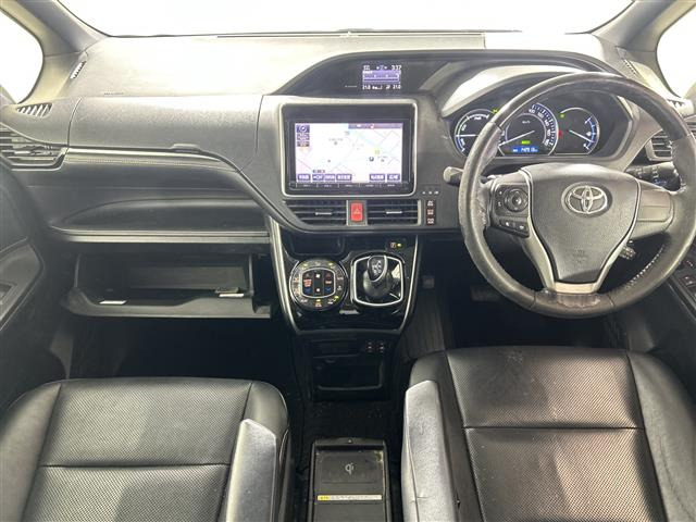 エスクァイアハイブリッド1.8 Gi