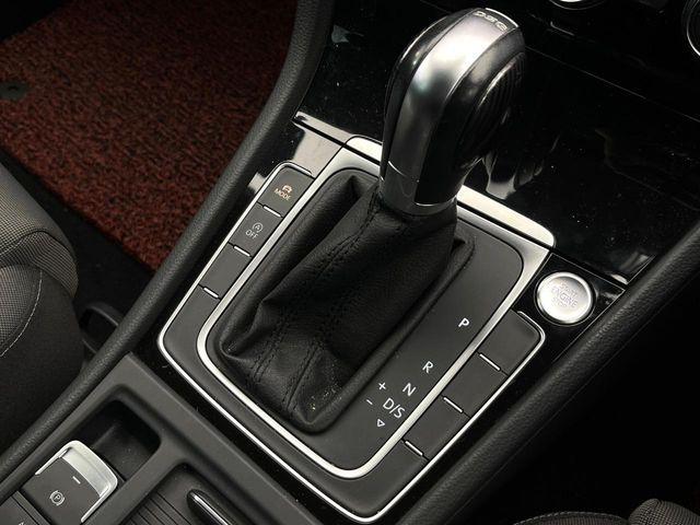 ��MT���[�h�t��AT:�ʏ�͎����ł����Ȃ���ϑ�(�M�A�`�F���W)���h���C�o�[�̑���ɂ���ĈӐ}�I�ɕς�����V�X�e���ł��B����w���i�̃h���C�u�����y���݂��������܂�!