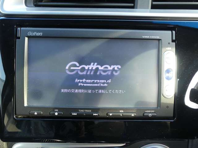 フィット1.3 13G Fパッケージ 4WD