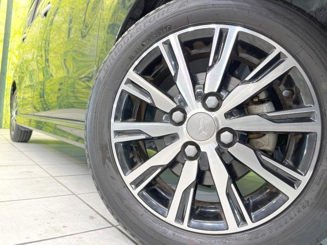 �y����14�C���`�A���~�z�C�[���z�O�ςɃ}�b�`���������A���~�z�C�[���𑕒����Ă���܂��B�e��ЊO�A���~�z�C�[����A�X�^�b�h���X�^�C�����戵�����Ă���܂��B���񂲑��k����������