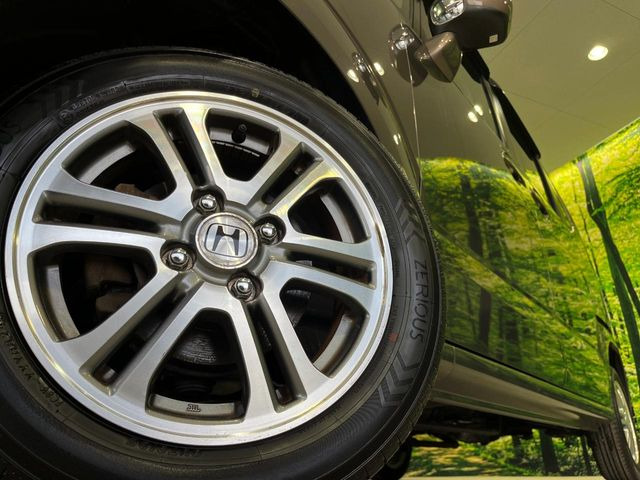 �y����14�C���`�A���~�z�C�[���z�O�ςɃ}�b�`���������A���~�z�C�[���𑕒����Ă���܂��B�e��ЊO�A���~�z�C�[����A�X�^�b�h���X�^�C�����戵�����Ă���܂��B���񂲑��k����������