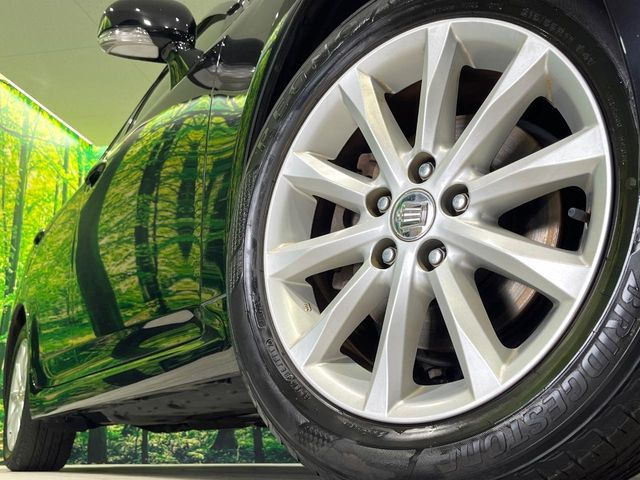 �y����17�C���`�A���~�z�C�[���z�O�ςɃ}�b�`���������A���~�z�C�[���𑕒����Ă���܂��B�e��ЊO�A���~�z�C�[����A�X�^�b�h���X�^�C�����戵�����Ă���܂��B���񂲑��k����������