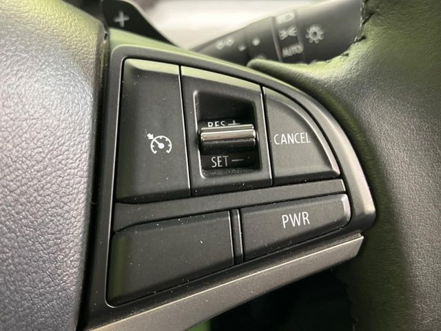 �y�N���[�Y�R���g���[���z�������H�����N���N���s�B�A�N�Z���𗣂��Ă���葬�x�ő��s���ł��A�������^�]���̕��S���y��!�����E�������ȒP�ȃX�C�b�`����Œ����ł��܂��B