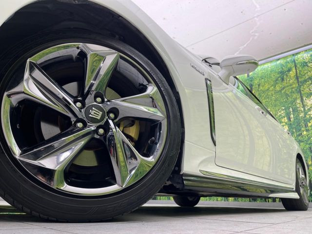 �y����18�C���`�A���~�z�C�[���z�O�ςɃ}�b�`���������A���~�z�C�[���𑕒����Ă���܂��B�e��ЊO�A���~�z�C�[����A�X�^�b�h���X�^�C�����戵�����Ă���܂��B���񂲑��k����������